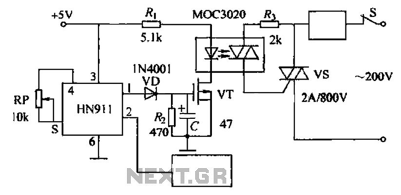 Pyroelectric automatic door control circuit